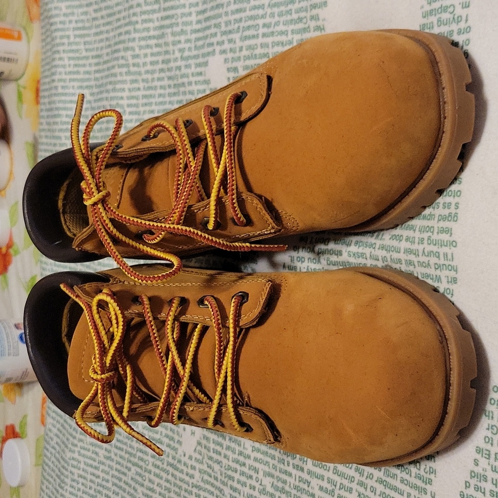 Timberland style hiking boots